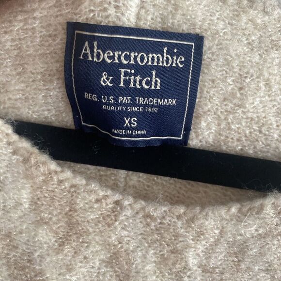 Abercrombie Fitch Women's XS Tan Beige Coxy Pullover Minimalist Zebra Sweater - Picture 5 of 6